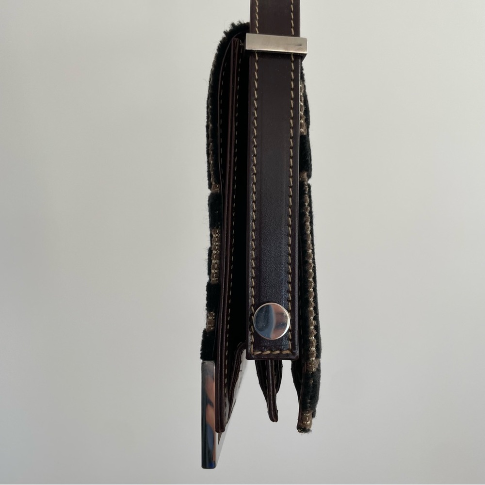 FENDI monogram shoulder bag, adjustable shoulder strap - Picture 10 of 17